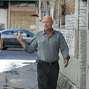 Fotoğraf Alex O'Loughlin