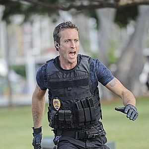 Fotoğraf Alex O'Loughlin