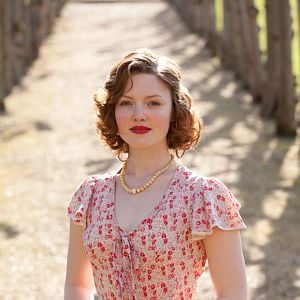 Fotoğraf Any Human Heart