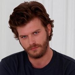 Fotoğraf Kıvanç Tatlıtuğ