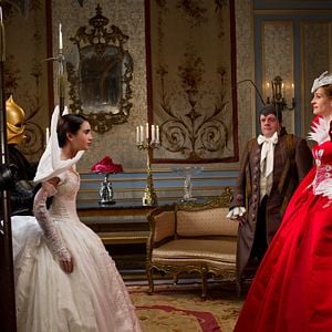 Fotoğraf Pamuk Prenses'in Maceraları: Ayna Ayna Söyle Bana