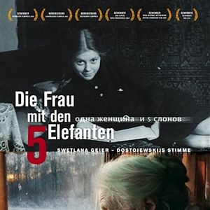 Fotoğraf The Woman with 5 Elephants