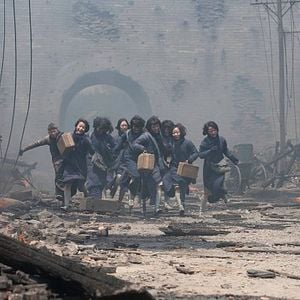 Fotoğraf Savaşın Çiçekleri