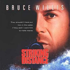 Fotoğraf Striking Distance