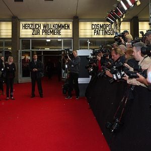 Fotoğraf Cosmopolis