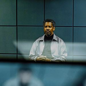 Fotoğraf Düşmanı Korurken