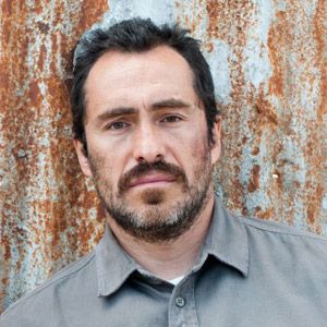 Fotoğraf Demian Bichir