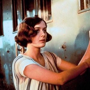 Fotoğraf Eine blassblaue Frauenschrift