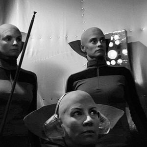 Fotoğraf Codependent Lesbian Space Alien Seeks Same