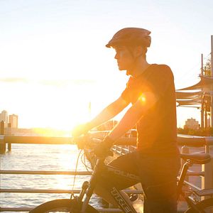 Fotoğraf Premium Rush