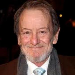Fotoğraf Ronald Pickup