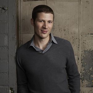 Fotoğraf Zach Gilford