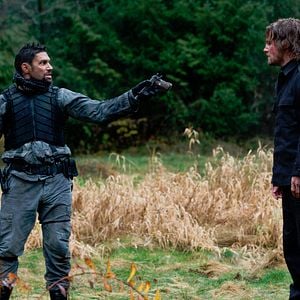 Fotoğraf Manu Bennett