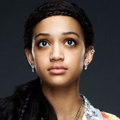 Fotoğraf Samantha Logan