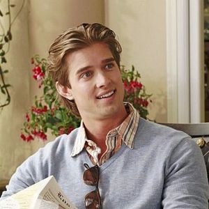 Fotoğraf Drew Van Acker