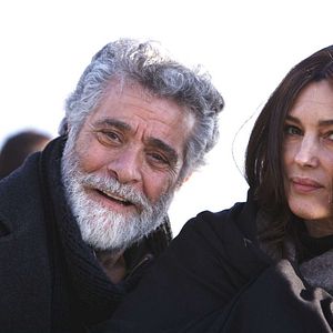 Fotoğraf Gergedan Mevsimi