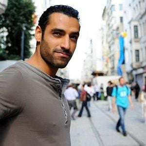 Fotoğraf Ağır Roman