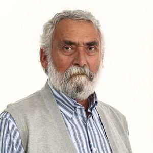 Fotoğraf Benim İçin Üzülme