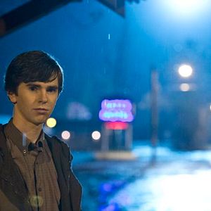 Fotoğraf Freddie Highmore