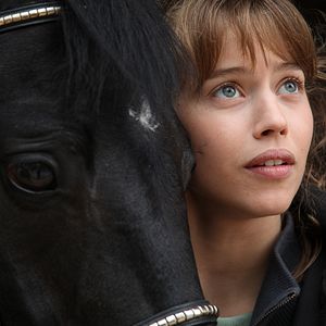 Fotoğraf Lou de Laâge