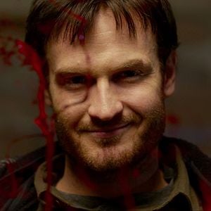 Fotoğraf Josh Lawson