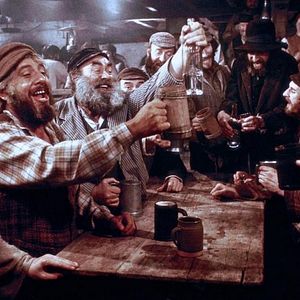 Fotoğraf Damdaki Kemancı