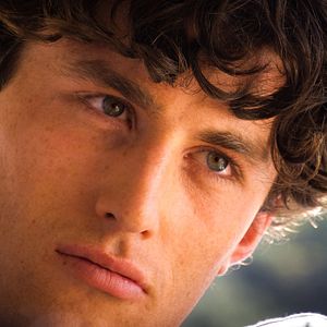 Fotoğraf James Frecheville