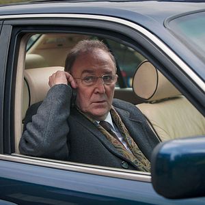 Fotoğraf Dermot Crowley