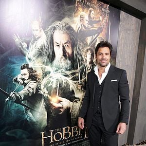 Fotoğraf Manu Bennett