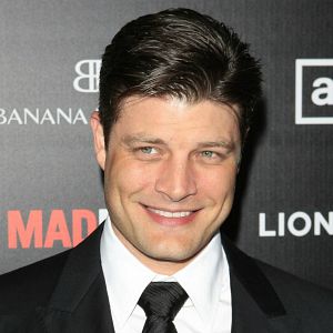 Fotoğraf Jay R. Ferguson