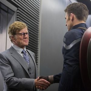 Fotoğraf Kaptan Amerika: Kış Askeri