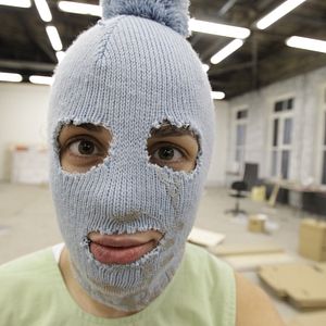 Fotoğraf Pokazatelnyy protsess: Istoriya Pussy Riot