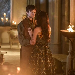 Fotoğraf Adelaide Kane