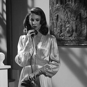 Fotoğraf Troian Bellisario