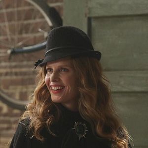 Fotoğraf Rebecca Mader