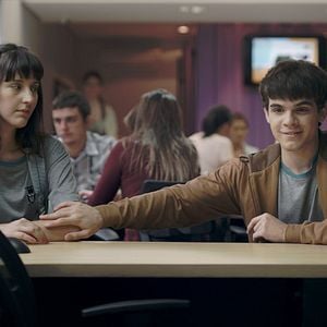 Fotoğraf Bugün Eve Yalnız Dönmek İstiyorum