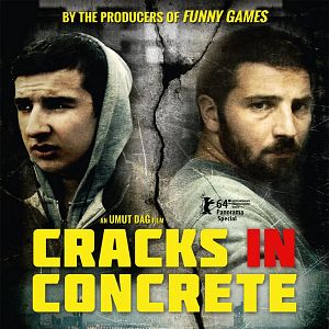 Fotoğraf Betondaki Çatlaklar