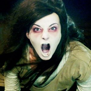 Fotoğraf Ashley Rickards