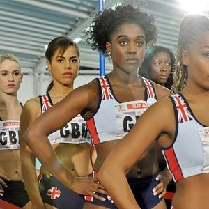 Fotoğraf Fast Girls