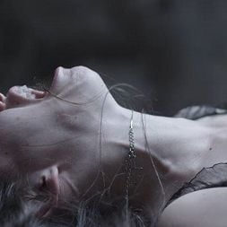 Fotoğraf Mezarına Tüküreceğim 2