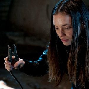 Fotoğraf Mezarına Tüküreceğim 2