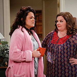 Fotoğraf Katy Mixon