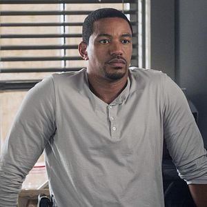 Fotoğraf Laz Alonso