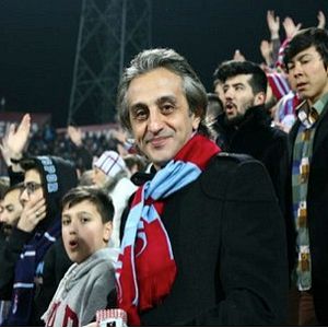 Fotoğraf Yağmur: Kıyamet Çiçeği