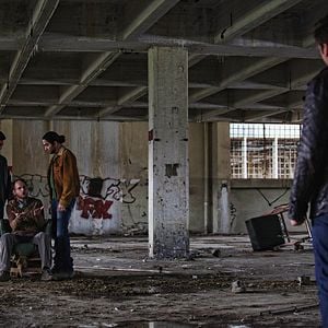 Fotoğraf Büyük Kötü Kurtlar