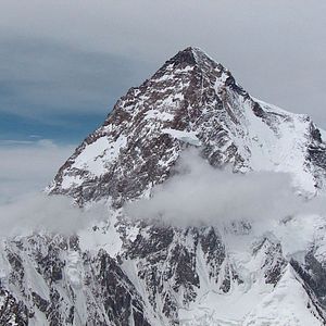 Fotoğraf The Summit