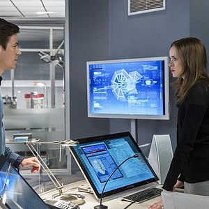 Fotoğraf Grant Gustin