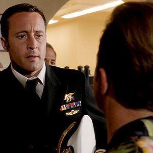 Fotoğraf Alex O'Loughlin