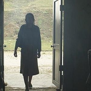 Fotoğraf Three Windows and a Hanging