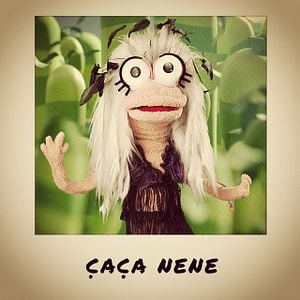 Fotoğraf Rimolar ve Zimolar: Kasabada Barış